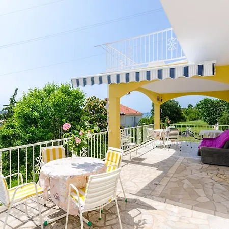 Guest house Bind